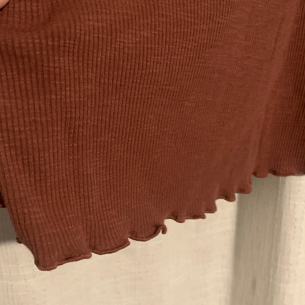 Rust/Brown Sleeveless Top - Picture 3 of 6